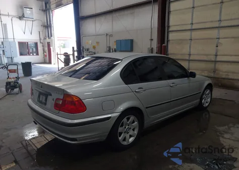 2001 BMW 325I из США, поврежденный, VIN WBAAV33411FU82768